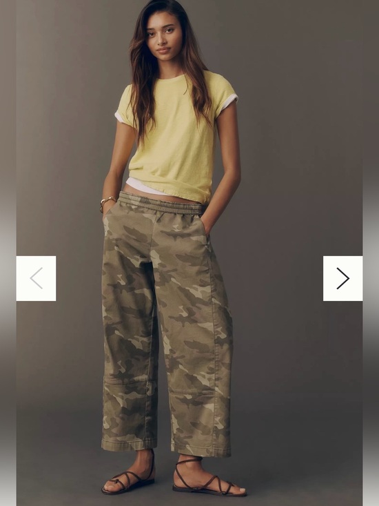 Anthropologie Pants - Anthropologie Petites Izzie Relaxed Pull On Camo Barrel Pant